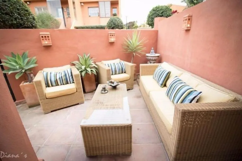 023 Enchanting 4 Bed Traditional Townhouse In Benalmadena Costa Σπίτι διακοπών