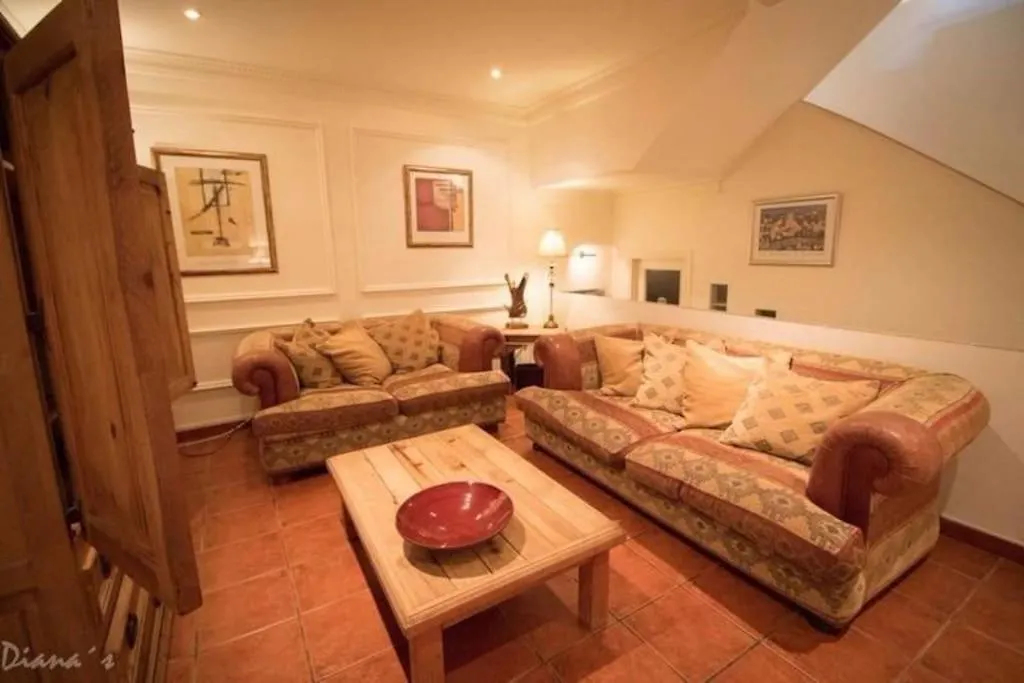 023 Enchanting 4 Bed Traditional Townhouse In Benalmadena Costa Spain